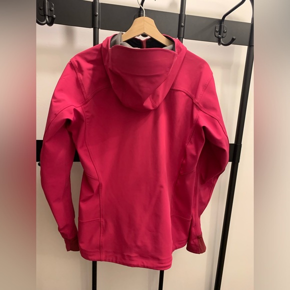 Arc'teryx Epsilon Lt Hoody Women's - Picture 5 of 6